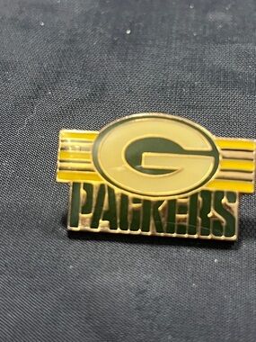 Green Bay Packers Enamel Logo Pin - Green and Gold 1993